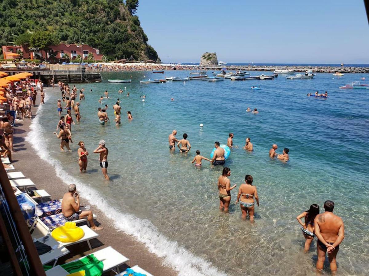 Casa Marida Sea View Apartment Вико Екуензе Екстериор снимка